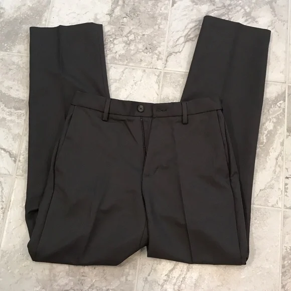 Amazon Essentials Men’s Gray Dress Pant - Picture 4 of 5